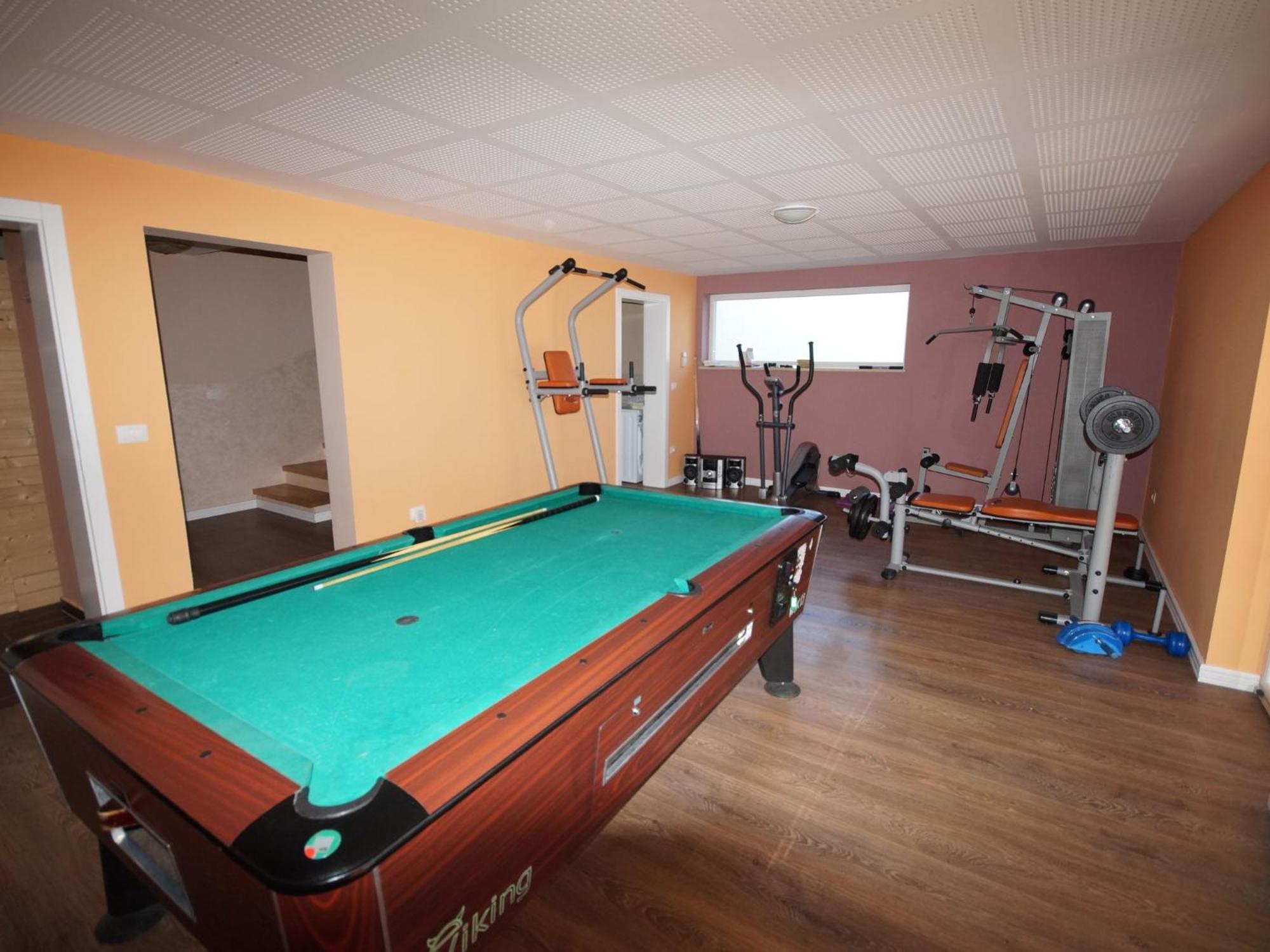 Lovely Villa With Pool, Wellness And Fenced Garden Rakalj Exterior photo